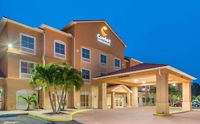 Comfort Inn & Suites Fort Myers Airport